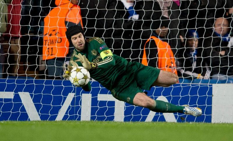 Pha cứu thua ngoạn mục của Petr Čech