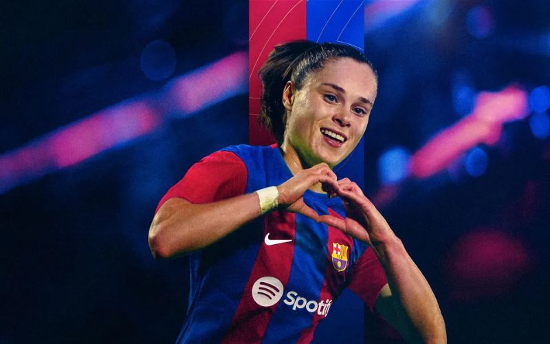 Ewa Pajor ghi 5 bàn, dẫn đầu Liga F cùng Barcelona