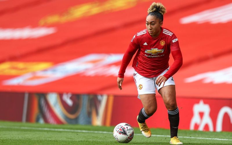 Nữ tiền đạo giúp Manchester United thăng hạng WSL